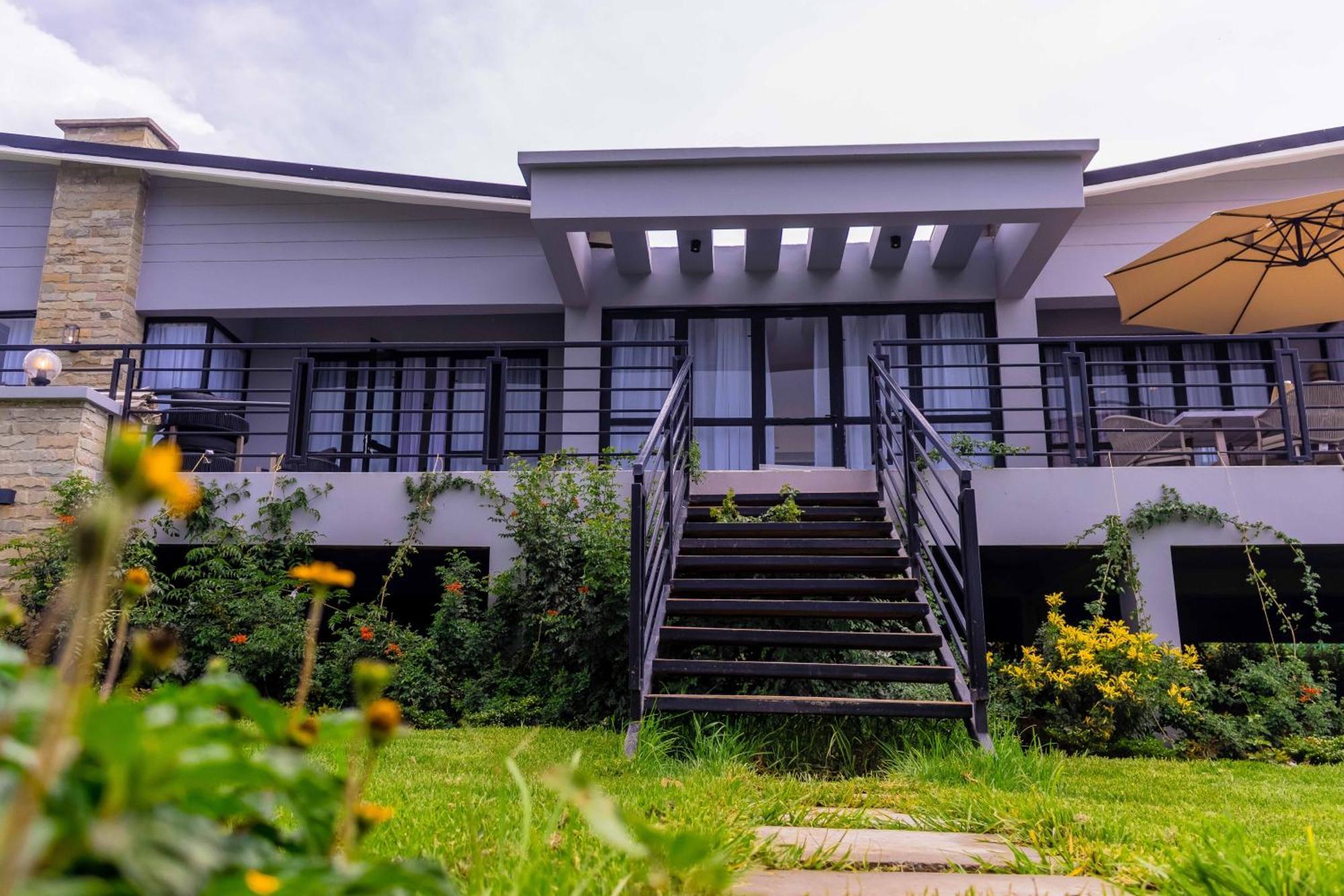 Tufaha Resort Наньюки Экстерьер фото
